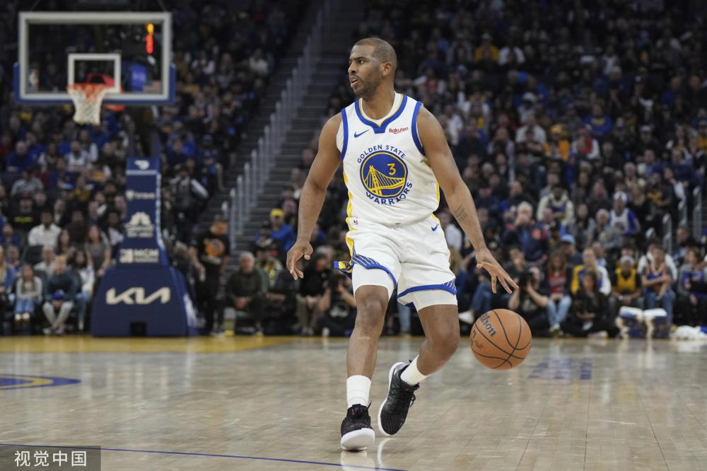 洲足坛的两 洲足坛的两