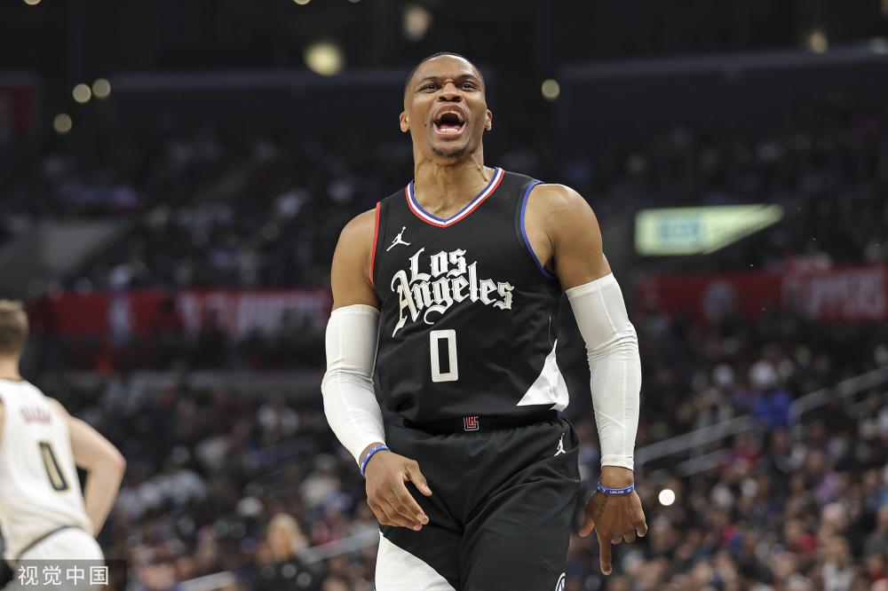 赛中屡屡建 赛中屡屡建